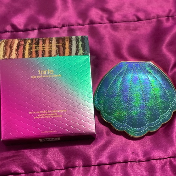 Tarte limited edition, Be a Mermaid & make waves palette - Picture 9 of 11